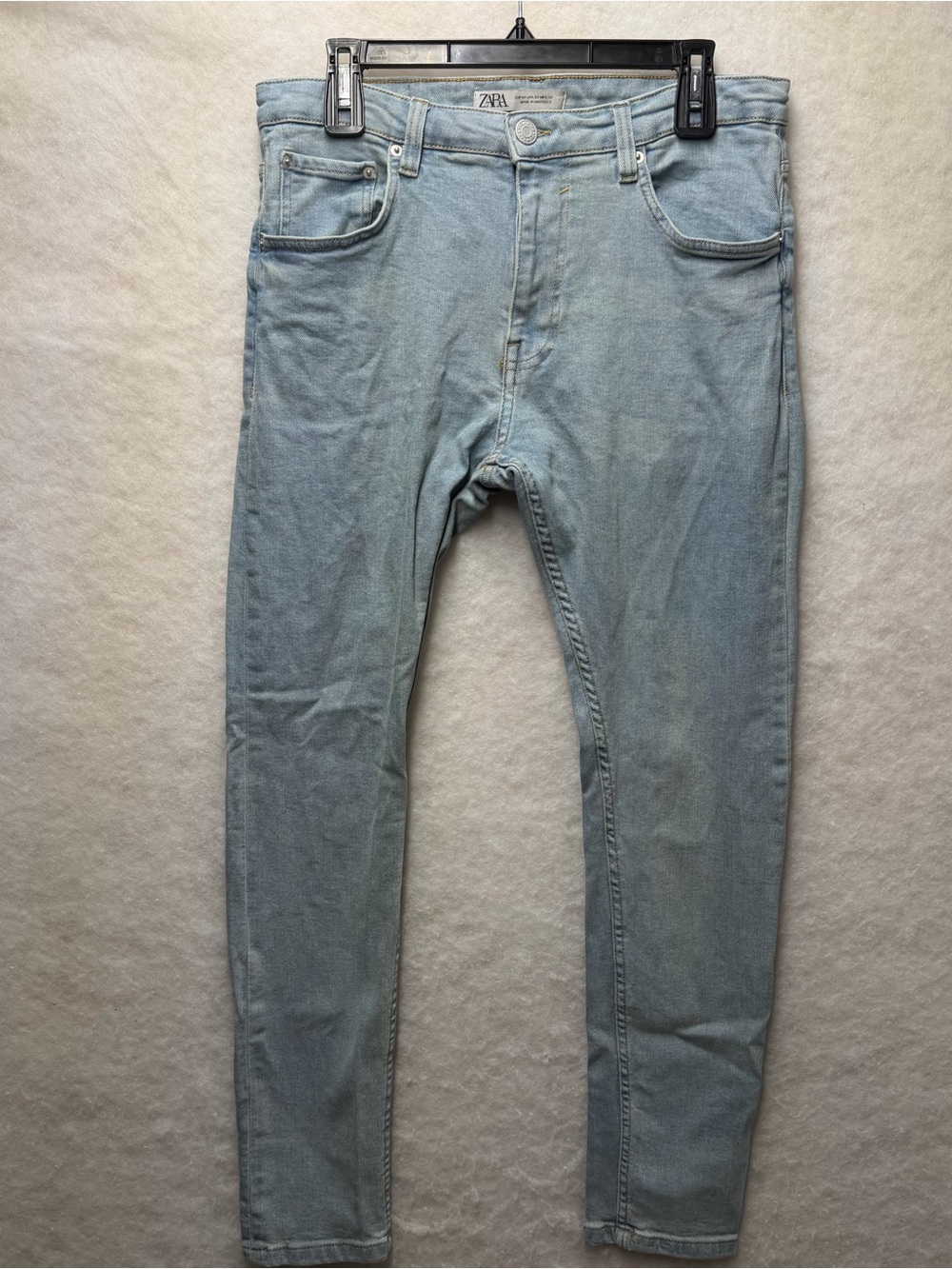 ZARA Men’s Slim Fit Light Wash Jeans Size 32 Blue Denim Tapered Stretch Casual